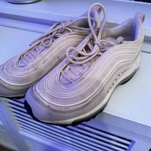 Light pink Nike air max